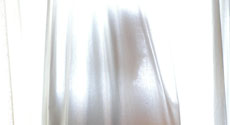 Psycho photo: actors standing standing behind a shower curtain